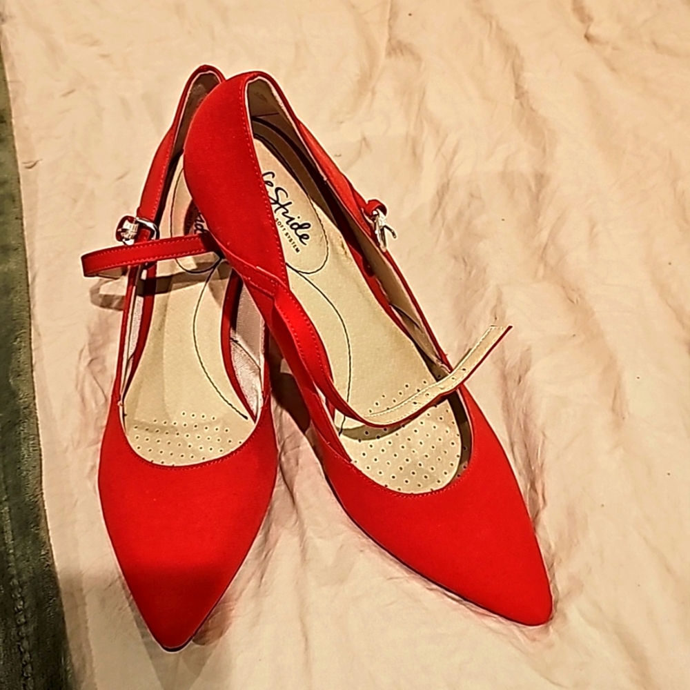 Life Stride Red Pumps